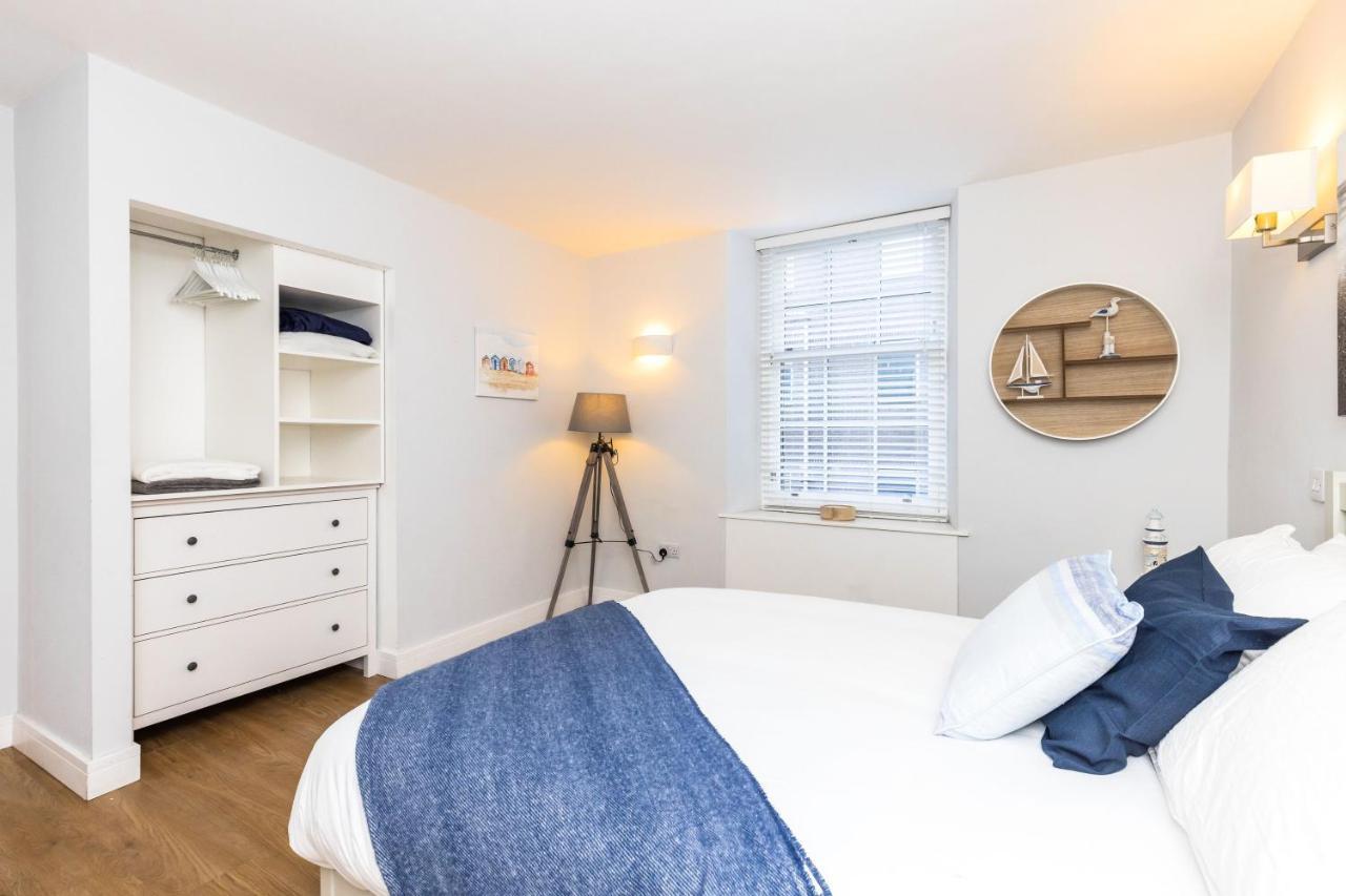 Luxury Modern 3 Bedroom Apartment In City Centre エディンバラ エクステリア 写真