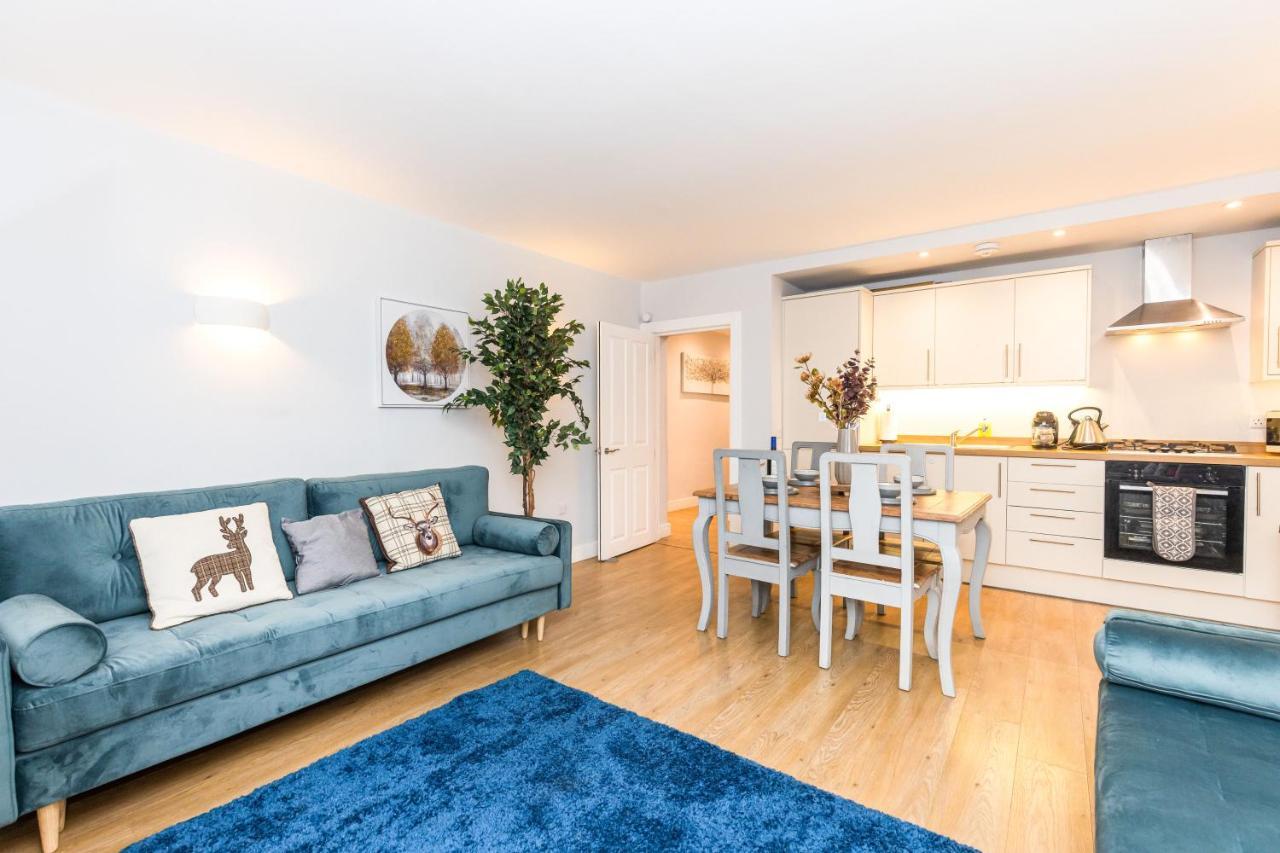 Luxury Modern 3 Bedroom Apartment In City Centre エディンバラ エクステリア 写真