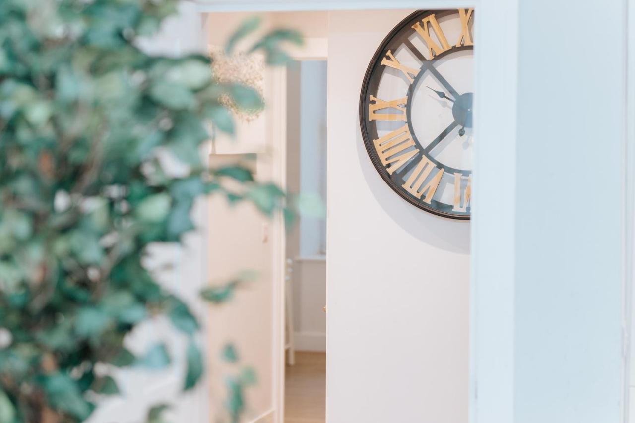 Luxury Modern 3 Bedroom Apartment In City Centre エディンバラ エクステリア 写真