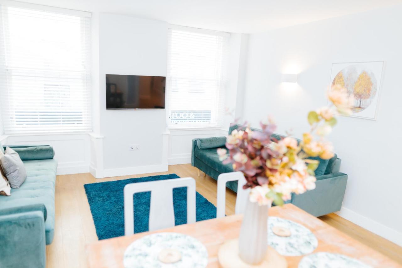 Luxury Modern 3 Bedroom Apartment In City Centre エディンバラ エクステリア 写真