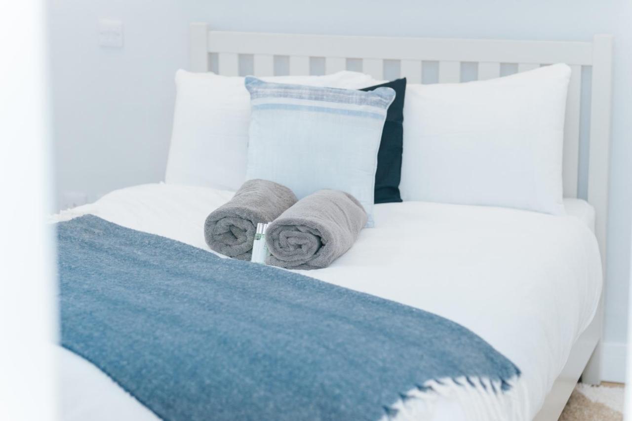 Luxury Modern 3 Bedroom Apartment In City Centre エディンバラ エクステリア 写真