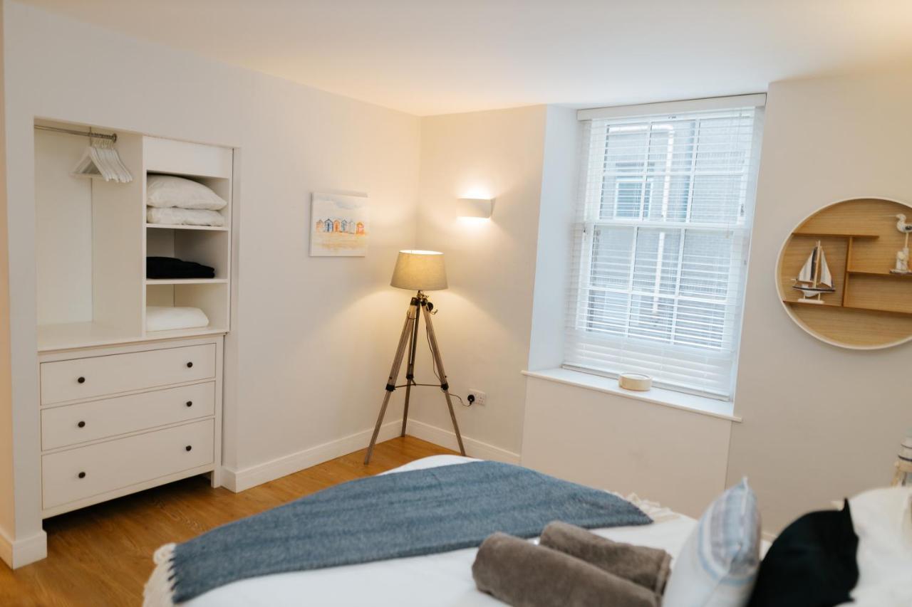 Luxury Modern 3 Bedroom Apartment In City Centre エディンバラ エクステリア 写真