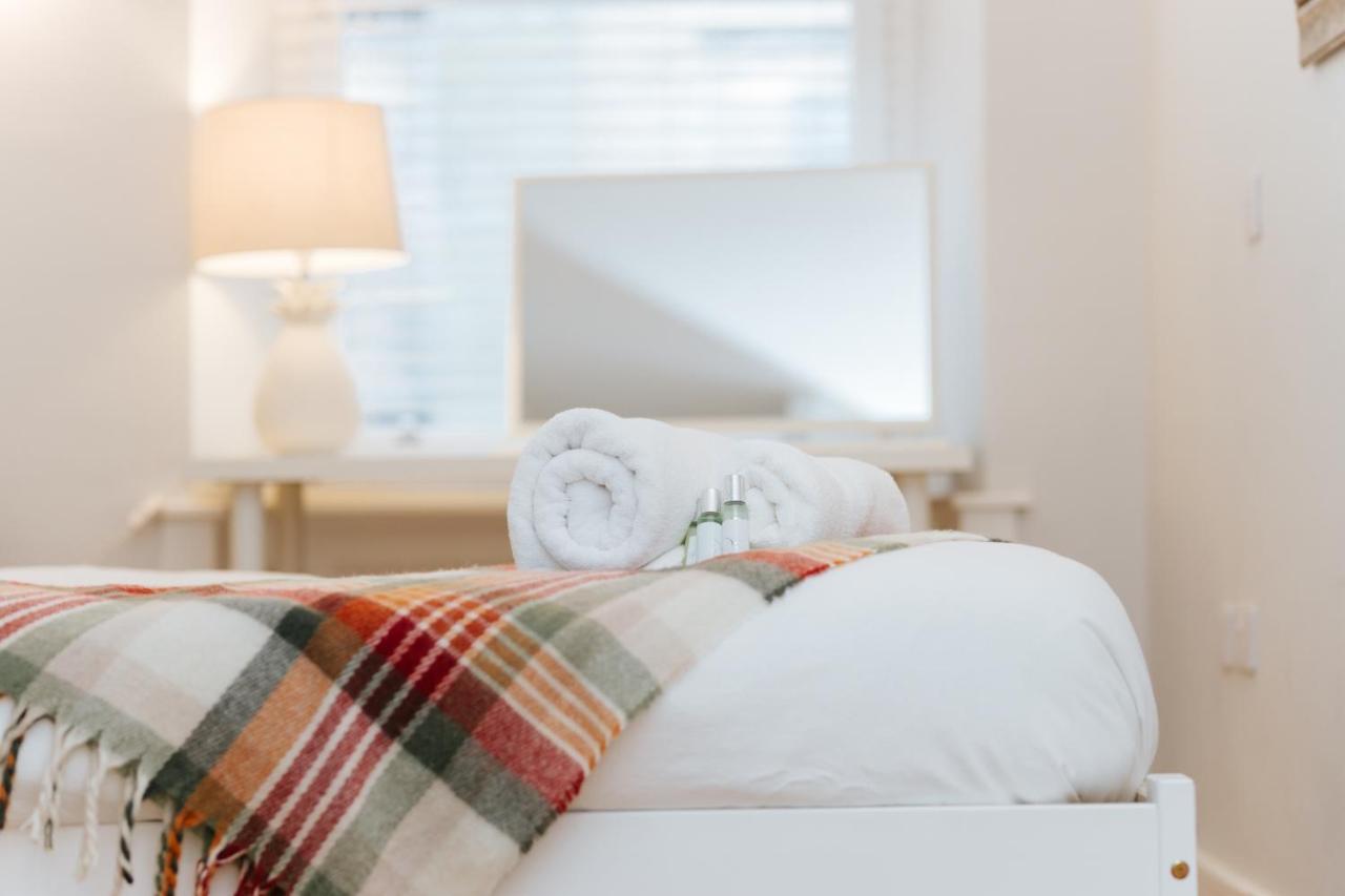 Luxury Modern 3 Bedroom Apartment In City Centre エディンバラ エクステリア 写真