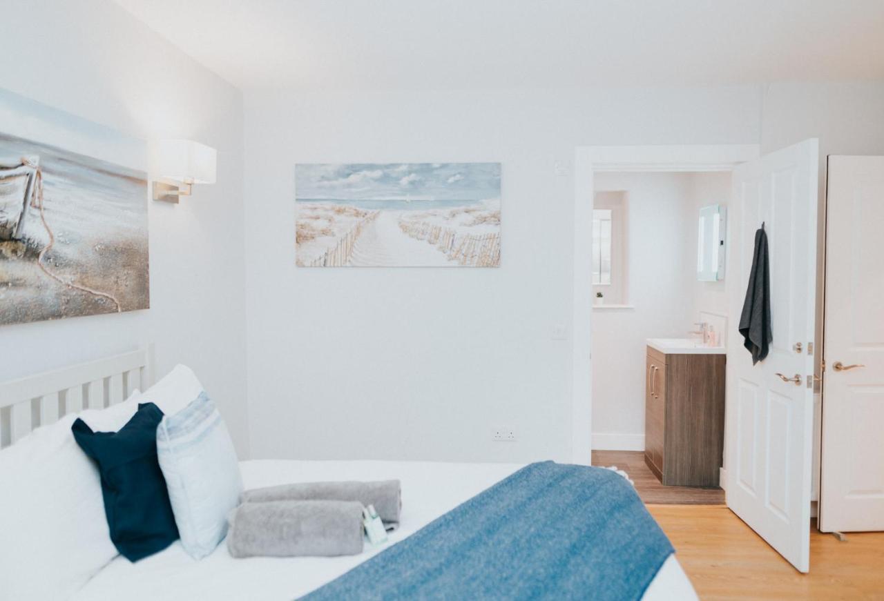 Luxury Modern 3 Bedroom Apartment In City Centre エディンバラ エクステリア 写真