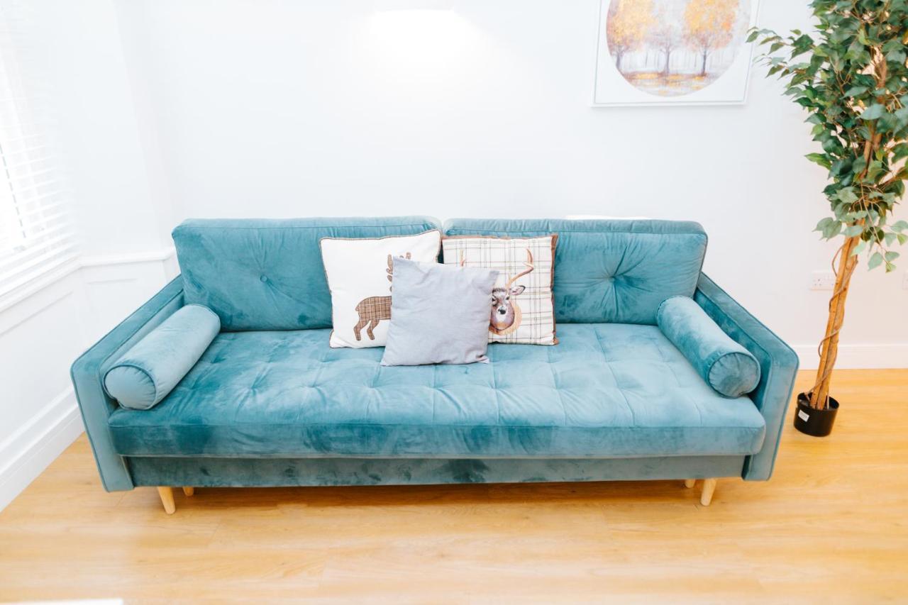 Luxury Modern 3 Bedroom Apartment In City Centre エディンバラ エクステリア 写真